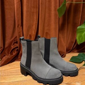 Sorel Gray Suede Chelsea Lug Ankle Boots with Black Elastic